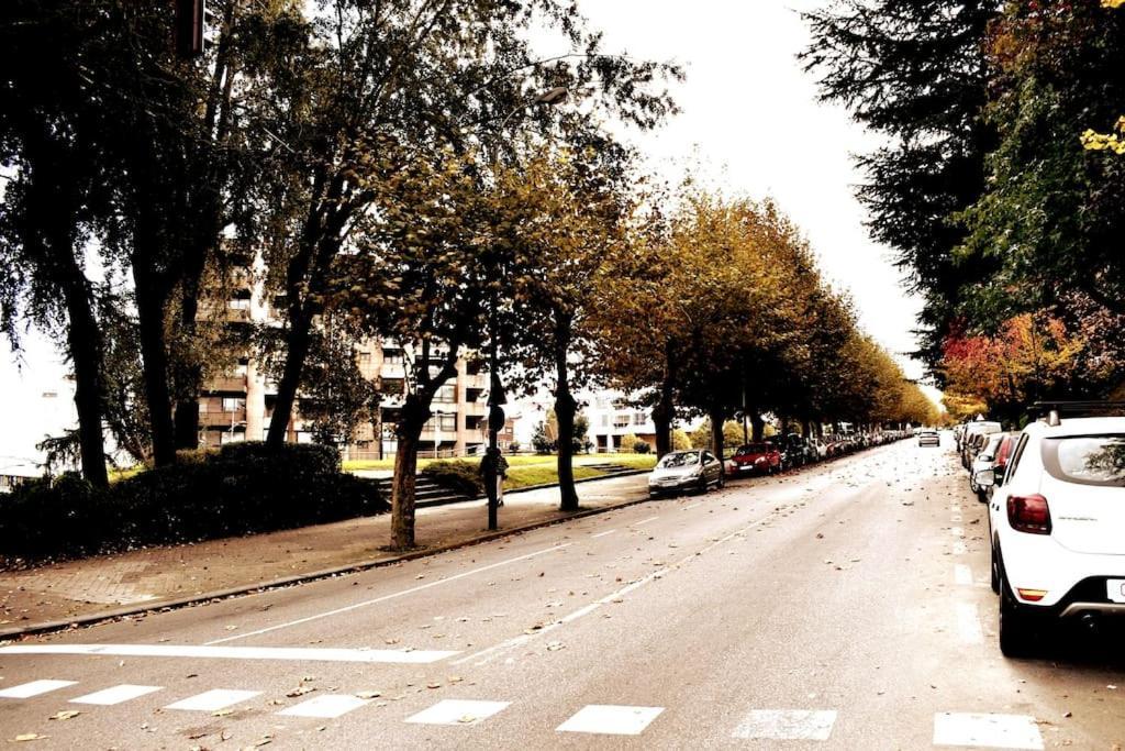 Vistas A La Ria Y Garaje En El Castro, Centro Apartamento *